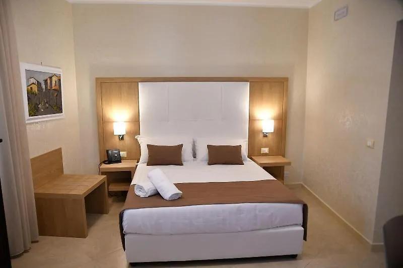 ***  La Serenissima Hotel Palermo Italien