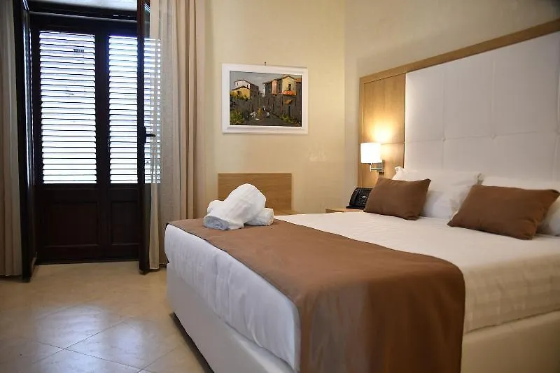 ***  La Serenissima Hotel Palermo Italien